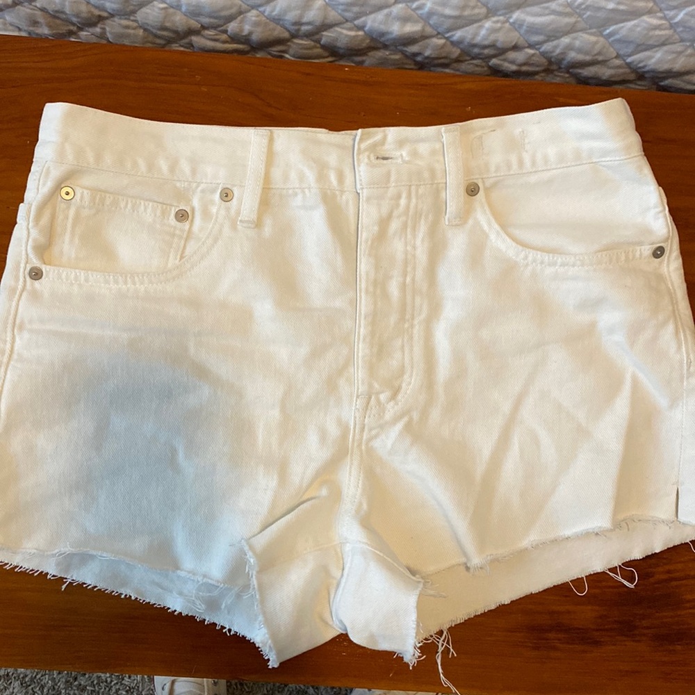 RUNS BIG! Madewell relaxed denim short